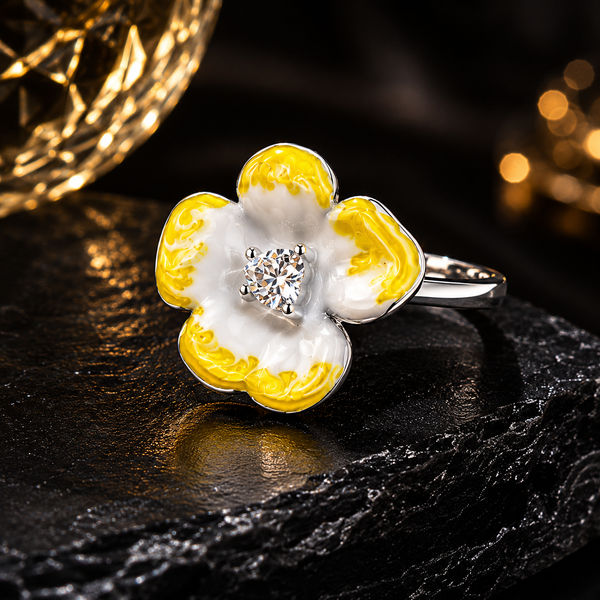 Spring Whisper Floral yellow Ring
